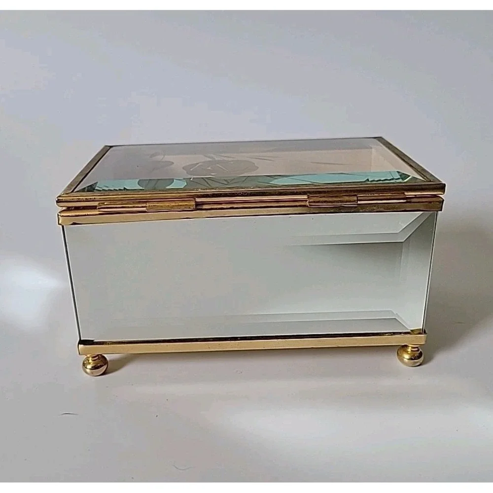 Vintage Beveled Mirrored Glass Brass Trim Trinket Jewelry‎ Box Etched Floral Lid
